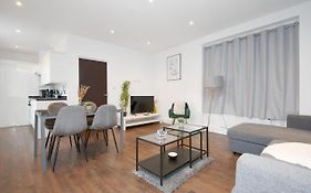 Imperial Middlesex Street Apartments